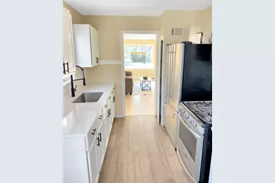 1018 W Atlantic Avenue, Waukegan, IL 60085 - Photo 6