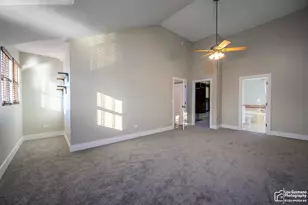 4023 1/2 N Grant St, Westmont, IL 60559 - Photo 20