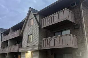 5 Echo Ct, Vernon Hills, IL 60061 - Photo 2