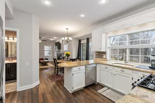 943 Chesapeake Blvd, Grayslake, IL 60030 - Photo 20