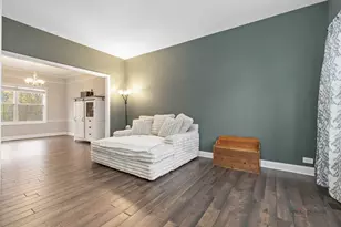 943 Chesapeake Blvd, Grayslake, IL 60030 - Photo 8