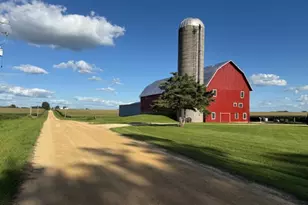 312 E Buckeye Rd, Dakota, IL 61018 - Photo 38