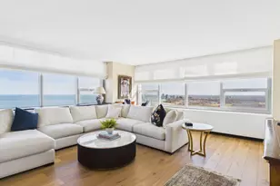 1700 E 56th St, Chicago, IL 60637 - Photo 12