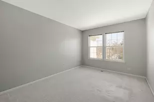 84 N Mill Rd, Addison, IL 60101 - Photo 10