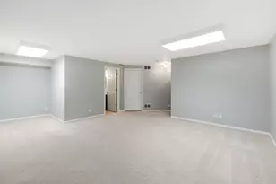 84 N Mill Rd, Addison, IL 60101 - Photo 12