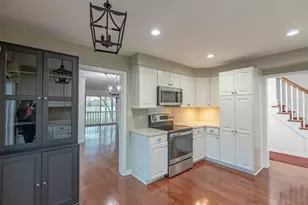 245 Timber Ridge Ln, Lake Barrington, IL 60010 - Photo 6