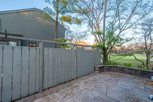 245 Timber Ridge Ln, Lake Barrington, IL 60010 - Photo 12