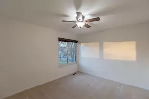 245 Timber Ridge Ln, Lake Barrington, IL 60010 - Photo 8