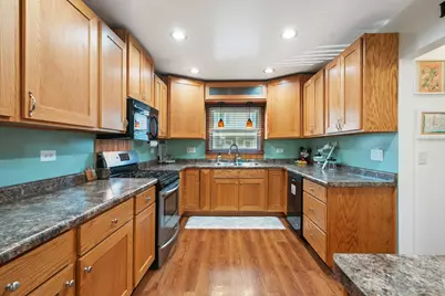 206 Washington Street, Oswego, IL 60543 - Photo 12