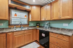 206 Washington St, Oswego, IL 60543 - Photo 14