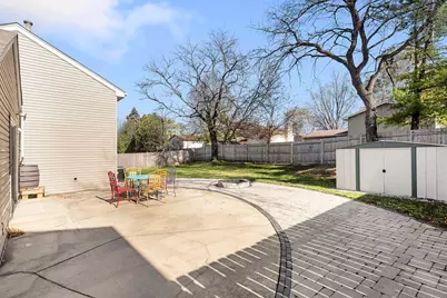 310 N Huntington Drive, McHenry, IL 60050 - Photo 16