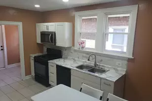 1040 W 92nd Pl, Chicago, IL 60620 - Photo 10