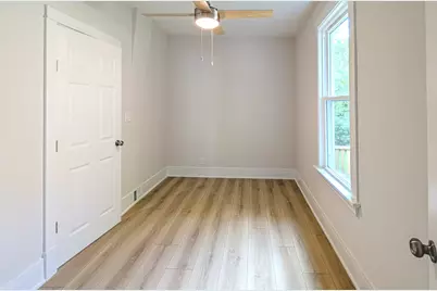 5646 W Grover Street, Chicago, IL 60630 - Photo 14
