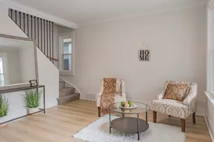 5646 W Grover St, Chicago, IL 60630 - Photo 2