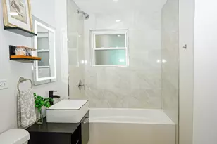 5646 W Grover St, Chicago, IL 60630 - Photo 10