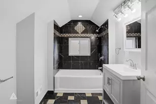 1301 N Waller Ave, Chicago, IL 60651 - Photo 28