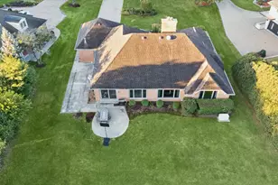 31 Croydon Ln, Oak Brook, IL 60523 - Photo 26