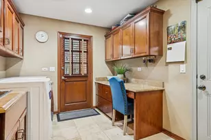 31 Croydon Ln, Oak Brook, IL 60523 - Photo 18