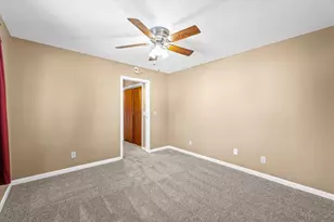 211 N Center St, Melvin, IL 60952 - Photo 20