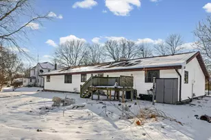 211 N Center St, Melvin, IL 60952 - Photo 22