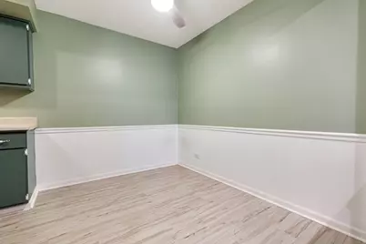 817 Wellington Avenue #817, Elk Grove Village, IL 60007 - Photo 10