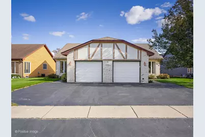 7203 S 86th Avenue, Justice, IL 60458 - Photo 1