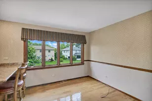 8532 W 107th St, Palos Hills, IL 60465 - Photo 6