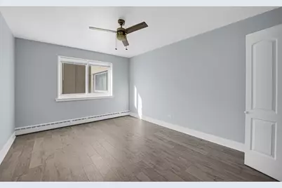 2046 E 72nd Place #2w, Chicago, IL 60649 - Photo 12