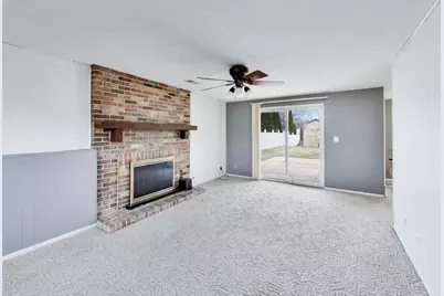 1239 Spring Valley Drive, Carol Stream, IL 60188 - Photo 26