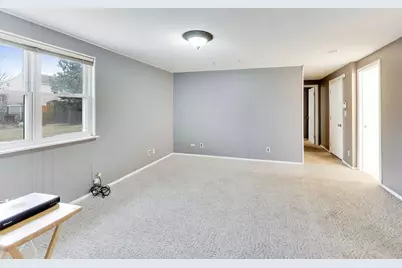 1239 Spring Valley Drive, Carol Stream, IL 60188 - Photo 28