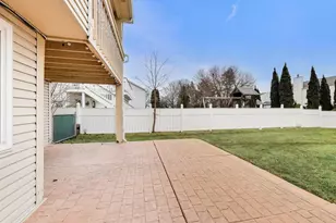 1239 Spring Valley Dr, Carol Stream, IL 60188 - Photo 38