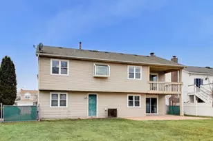 1239 Spring Valley Dr, Carol Stream, IL 60188 - Photo 36