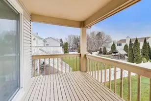 1239 Spring Valley Dr, Carol Stream, IL 60188 - Photo 22