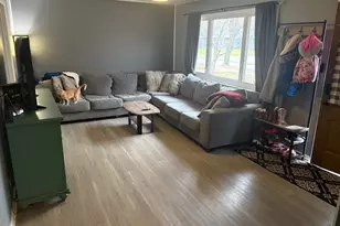 1002 Plaza Dr, Joliet, IL 60435 - Photo 4