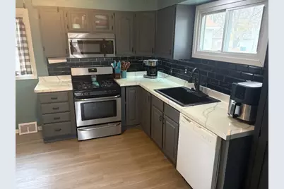 1002 Plaza Drive, Joliet, IL 60435 - Photo 10