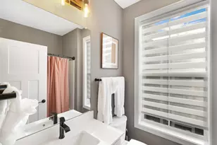 214 Great Loop E Dr, Ottawa, IL 61350 - Photo 10