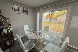 8112 S Applewood Ct, Hanover Park, IL 60133 - Photo 12