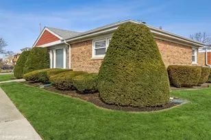 7458 W Touhy Ave, Chicago, IL 60631 - Photo 2