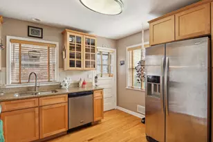 7255 N Oriole Ave, Chicago, IL 60631 - Photo 10