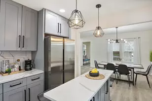 366 N Hemlock Ave, Wood Dale, IL 60191 - Photo 12