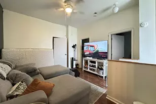 2341 N Leavitt Ave, Chicago, IL 60647 - Photo 12