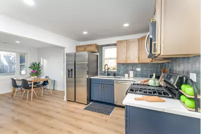 7040 W 114th Street, Worth, IL 60482 - Photo 2