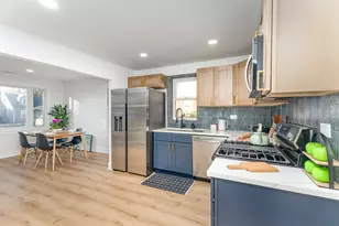 7040 W 114th St, Worth, IL 60482 - Photo 2