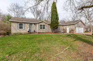 39 Timberlane Dr, Putnam, IL 61560 - Photo 2