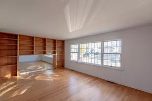 2424 Cowper Ave, Evanston, IL 60201 - Photo 2