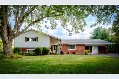 22115 Grenadier Drive, Marengo, IL 60152 - Photo 2