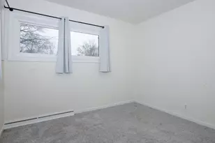 1104 Redwood Ave, Bloomington, IL 61701 - Photo 18