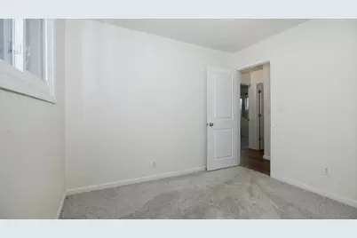 1104 Redwood Avenue, Bloomington, IL 61701 - Photo 22