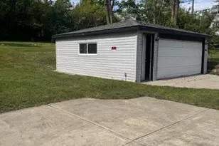 363 Minocqua Ave, Park Forest, IL 60466 - Photo 16