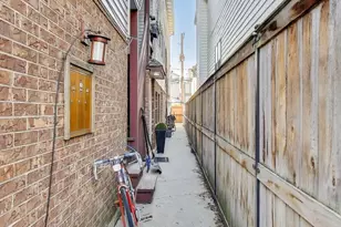 3442 N Damen Ave, Chicago, IL 60618 - Photo 28